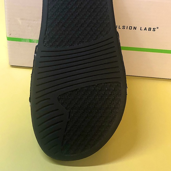 APL Big Logo Techloom Slide Sandles - Picture 9 of 12